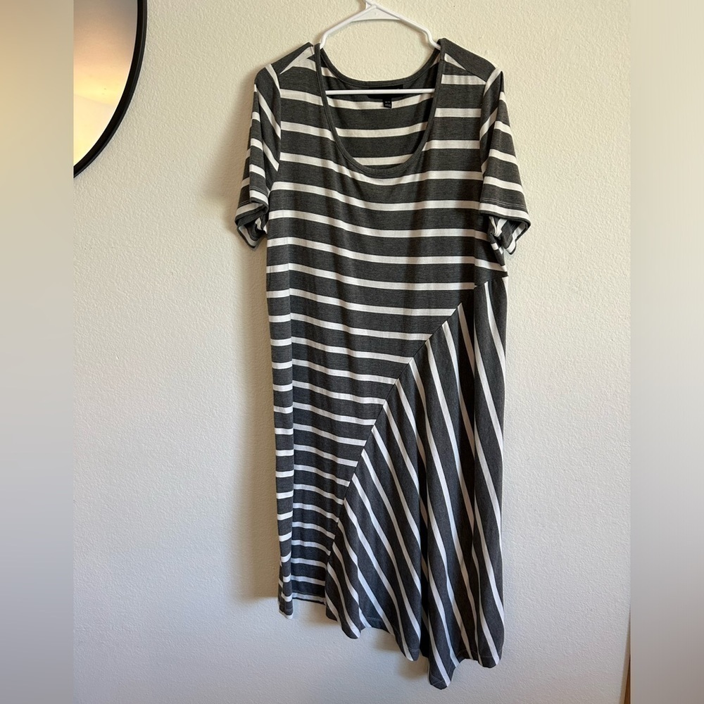 Lane Bryant T-shirt Dress Short Sleeve Asymmetrical Hem Striped 14/16